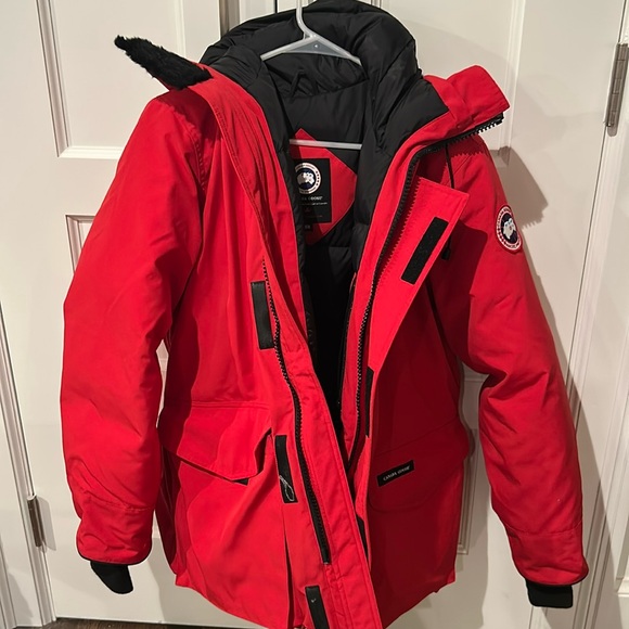 Canada Goose Other - Canada Goose like new winter coat
